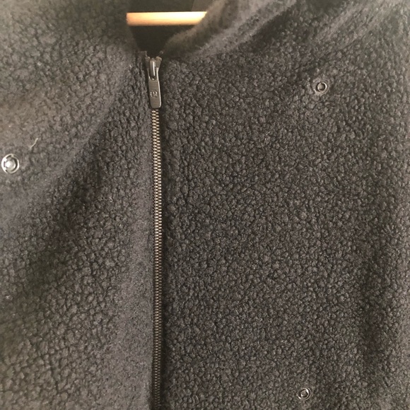Lululemon Show Me The Sherpa Jacket Black Size 8 HTF - Picture 3 of 6